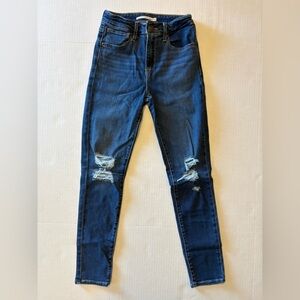 Levi’s 721 High Rise Skinny Ankle distressed jeans size 25